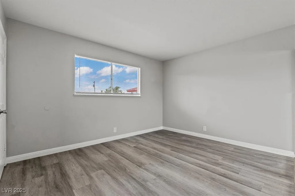 6437 Burgundy, Las Vegas, NV 89107