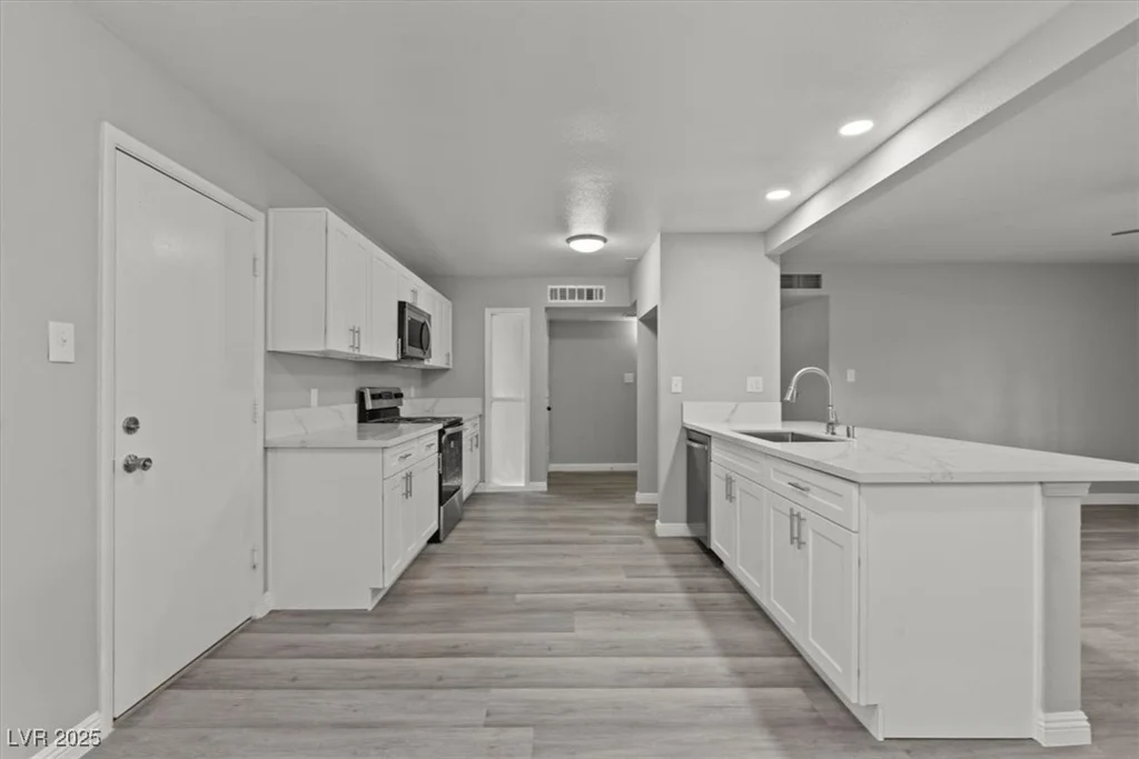 6437 Burgundy, Las Vegas, NV 89107