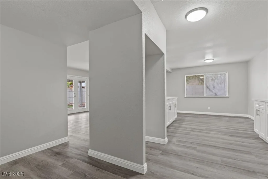 6437 Burgundy, Las Vegas, NV 89107