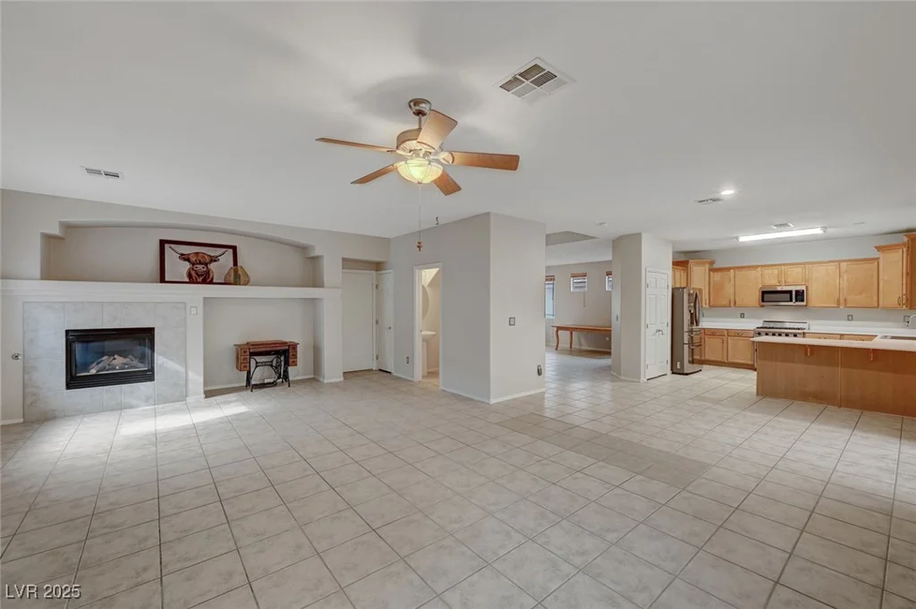 9017 Wolf Dancer, Las Vegas, NV 89143