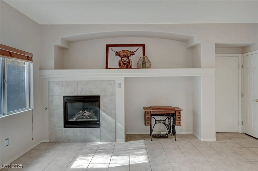 9017 Wolf Dancer, Las Vegas, NV 89143