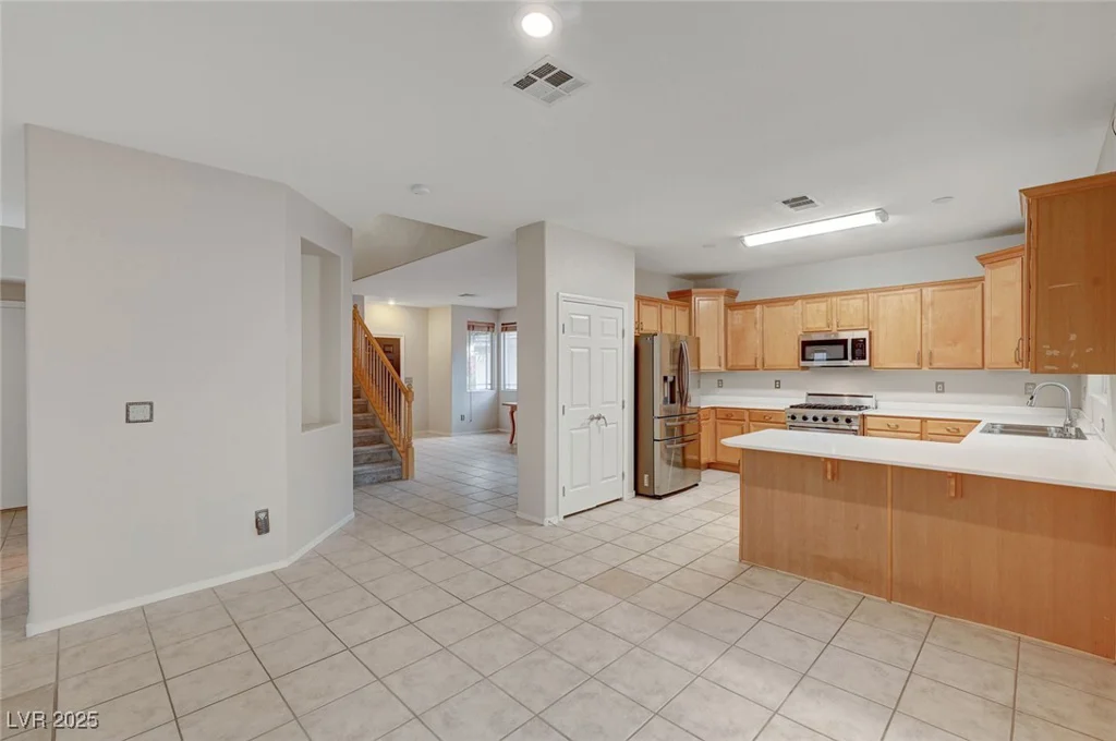 9017 Wolf Dancer, Las Vegas, NV 89143