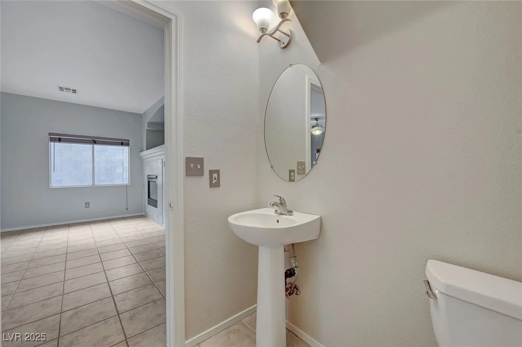9017 Wolf Dancer, Las Vegas, NV 89143