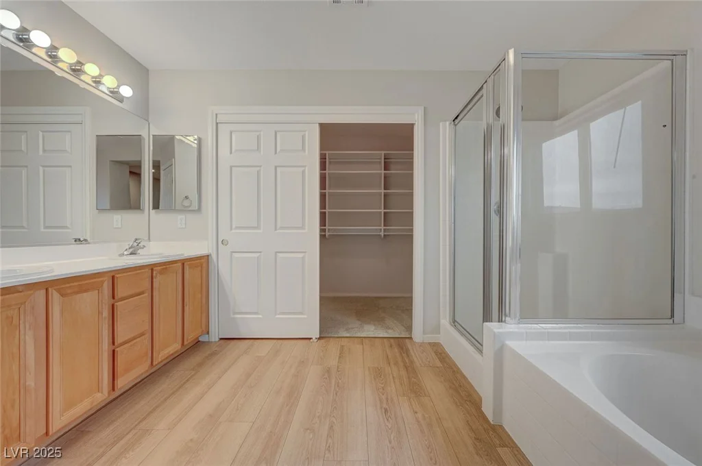 9017 Wolf Dancer, Las Vegas, NV 89143