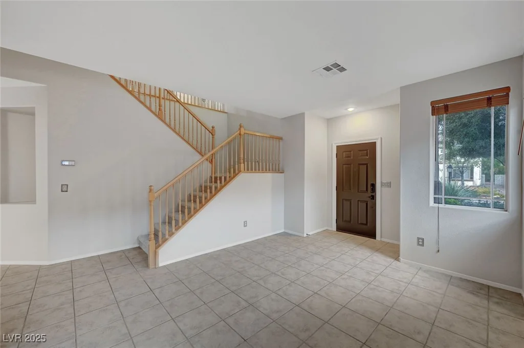 9017 Wolf Dancer, Las Vegas, NV 89143