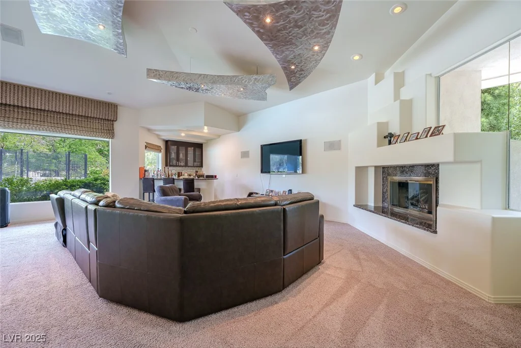 72 Innisbrook, Las Vegas, NV 89113