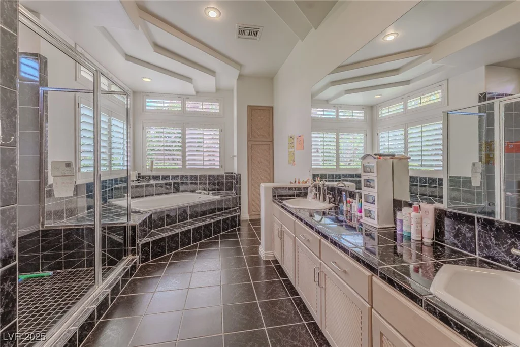72 Innisbrook, Las Vegas, NV 89113