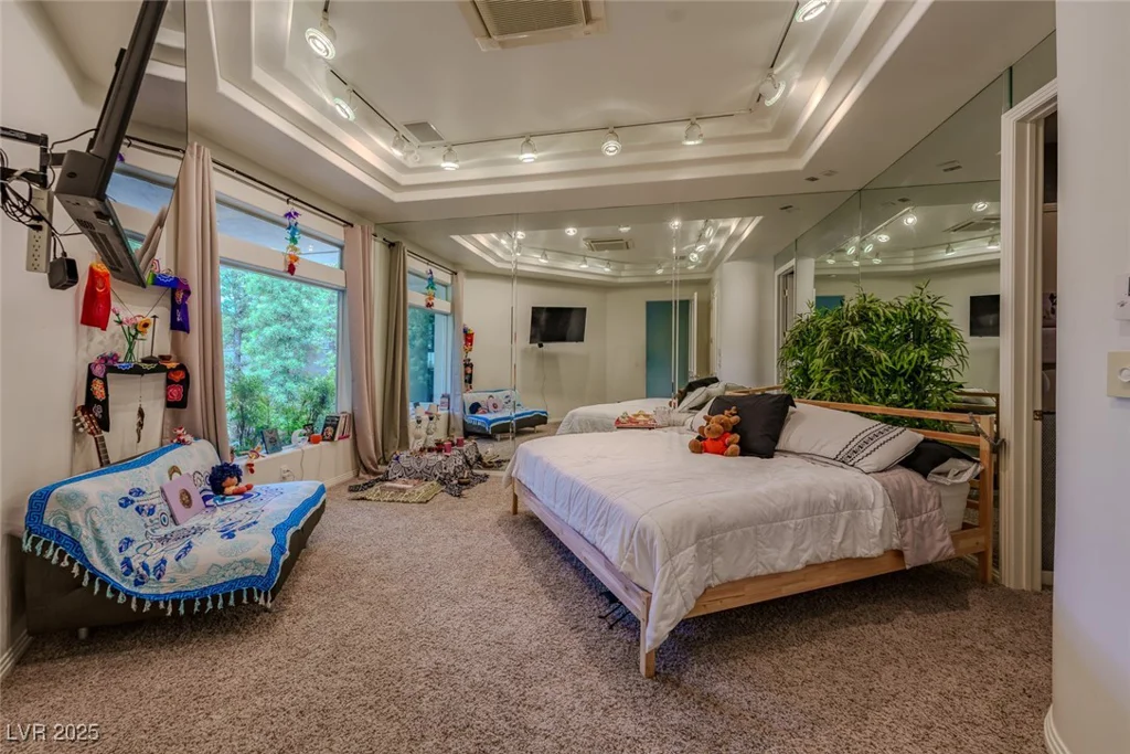 72 Innisbrook, Las Vegas, NV 89113