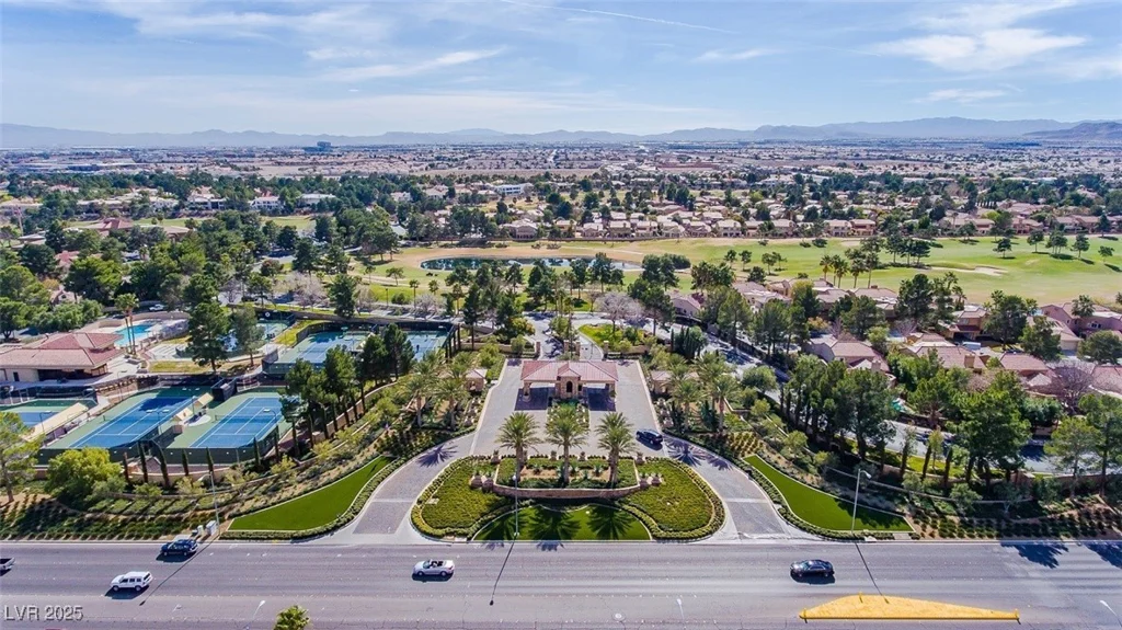72 Innisbrook, Las Vegas, NV 89113