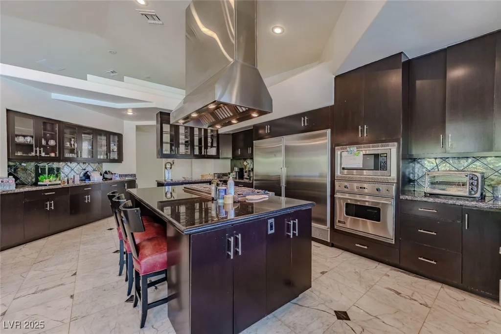 72 Innisbrook, Las Vegas, NV 89113