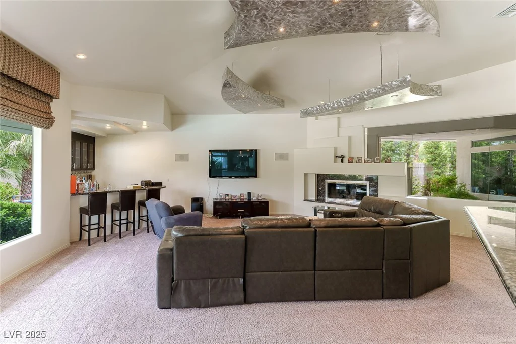 72 Innisbrook, Las Vegas, NV 89113