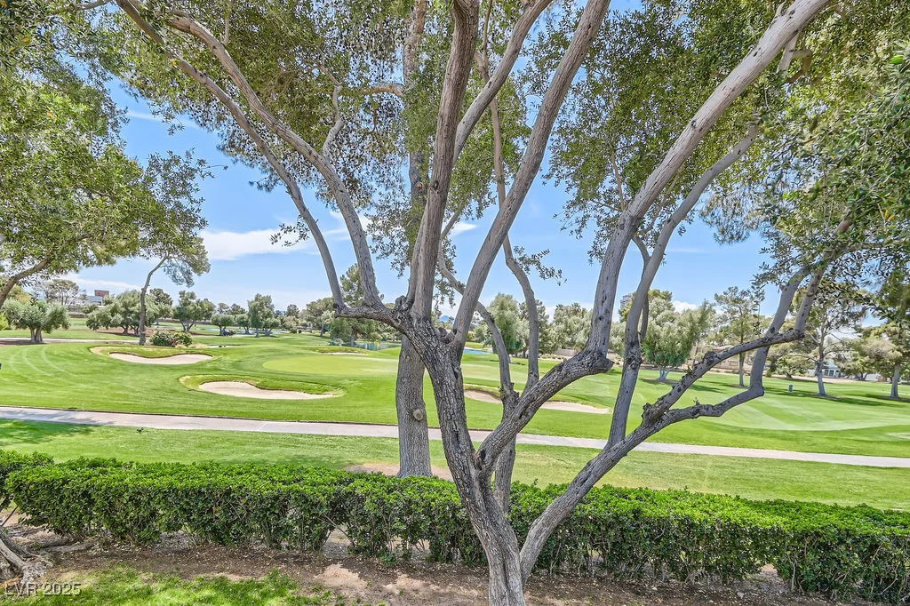 1034 Tam O Shanter, Las Vegas, NV 89109