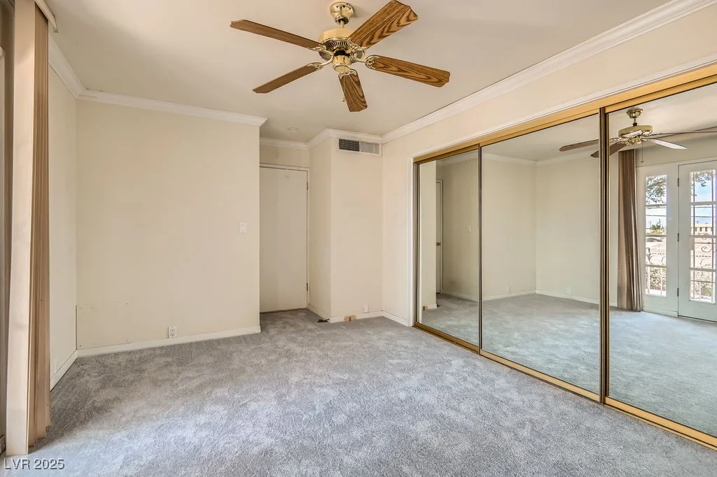 1034 Tam O Shanter, Las Vegas, NV 89109