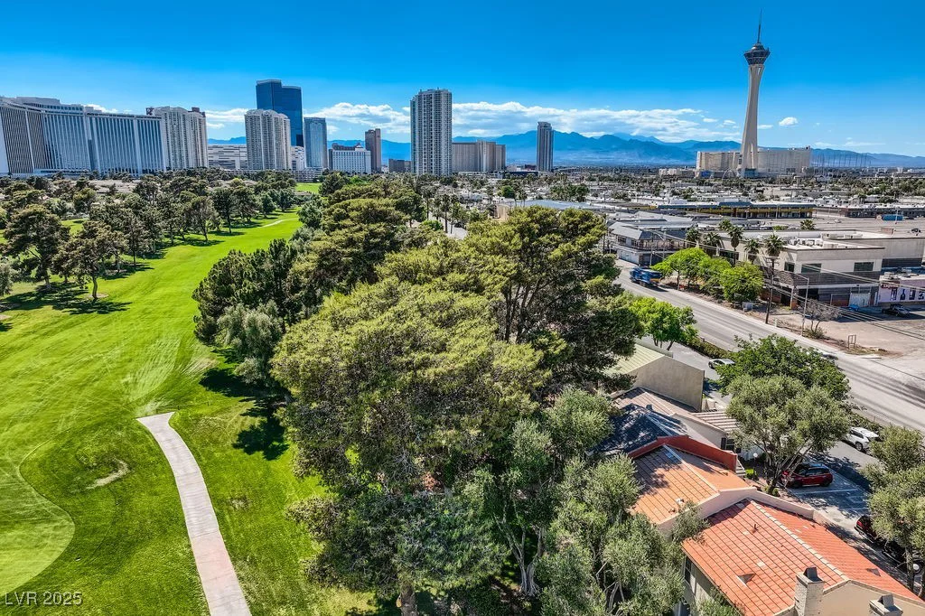 1034 Tam O Shanter, Las Vegas, NV 89109