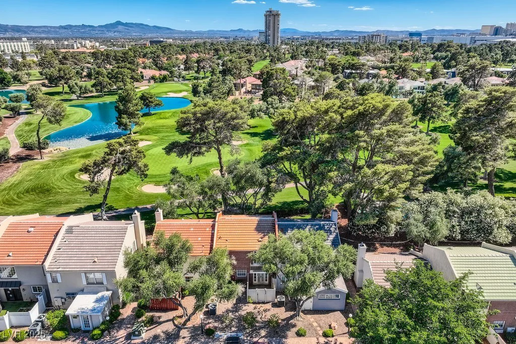 1034 Tam O Shanter, Las Vegas, NV 89109