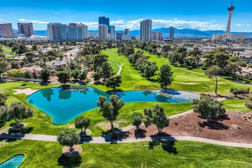 1034 Tam O Shanter, Las Vegas, NV 89109