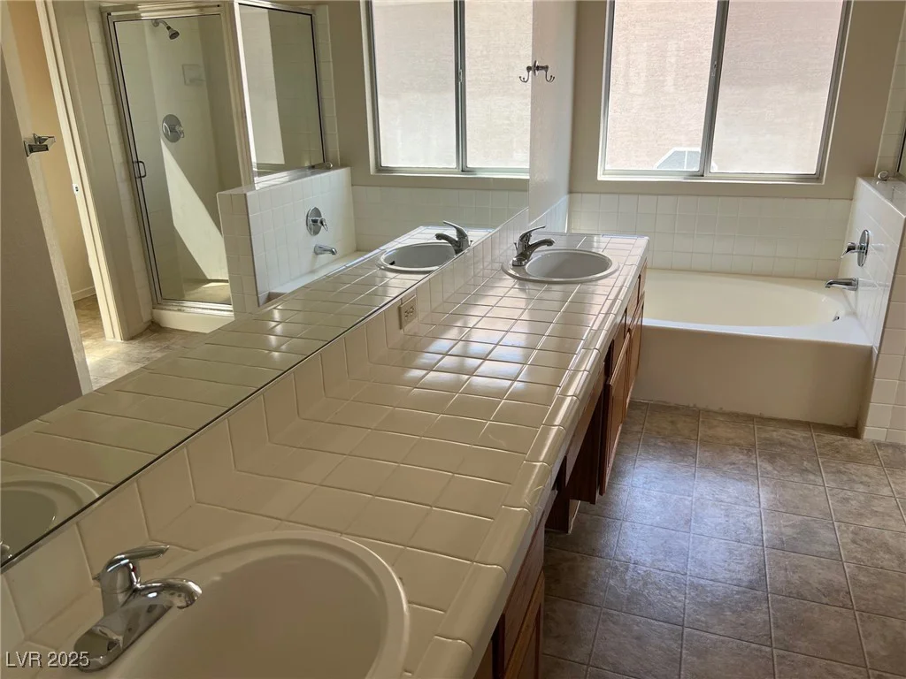 1249 Lucia, Las Vegas, NV 89128