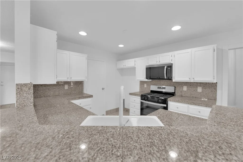 2808 Deep Water, Las Vegas, NV 89117