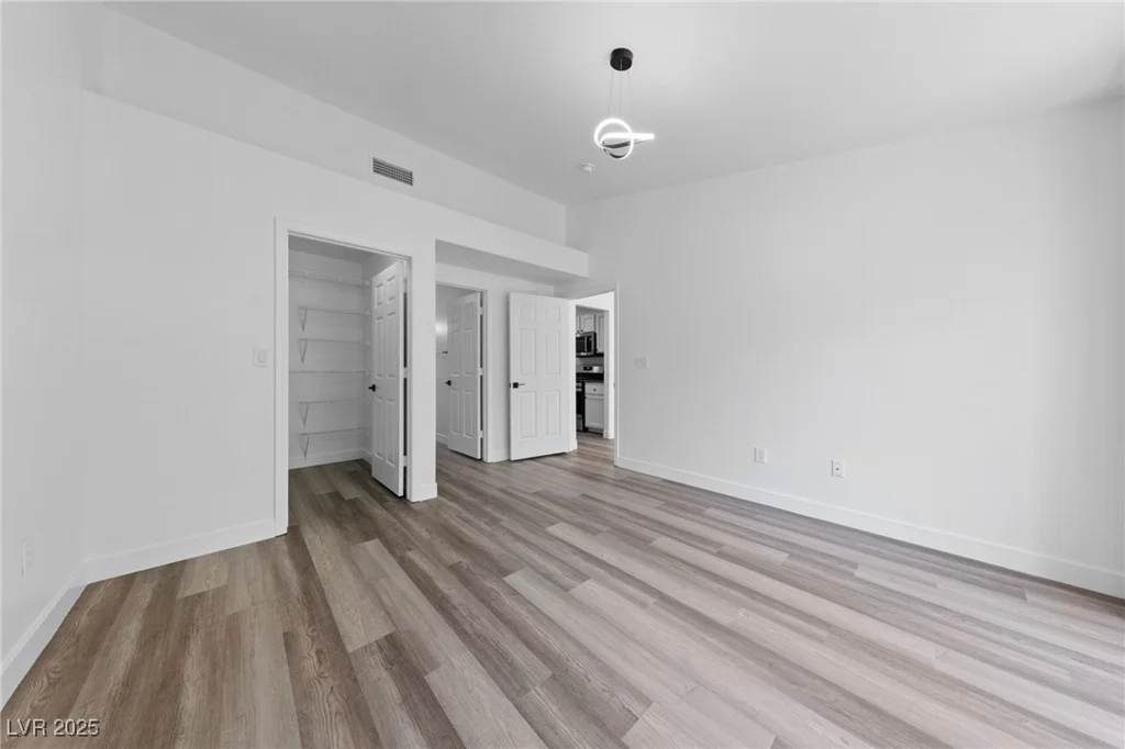 2208 Spring Water, Las Vegas, NV 89134