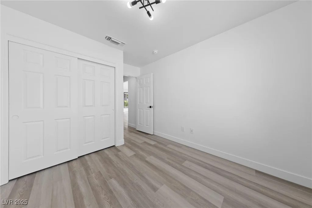 2208 Spring Water, Las Vegas, NV 89134