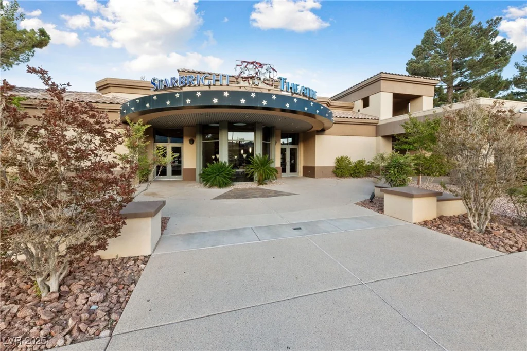 2208 Spring Water, Las Vegas, NV 89134
