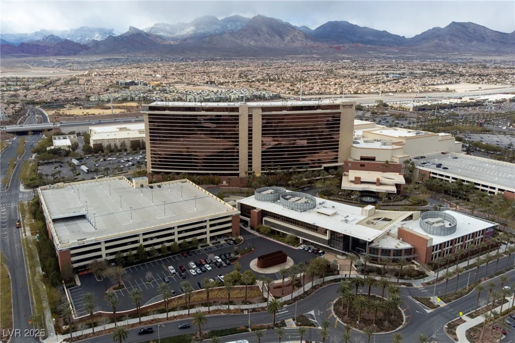 2208 Spring Water, Las Vegas, NV 89134