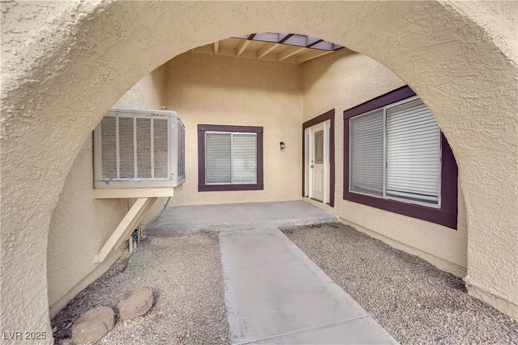 1913 Piccolo, Las Vegas, NV 89146
