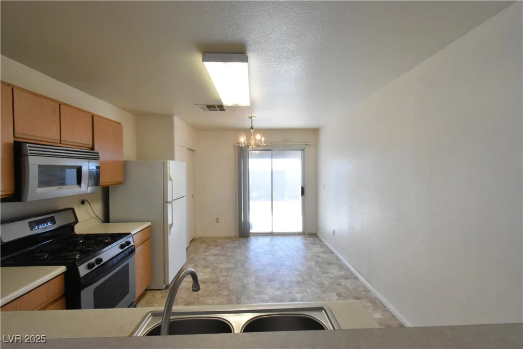 2845 Kensington, Las Vegas, NV 89156