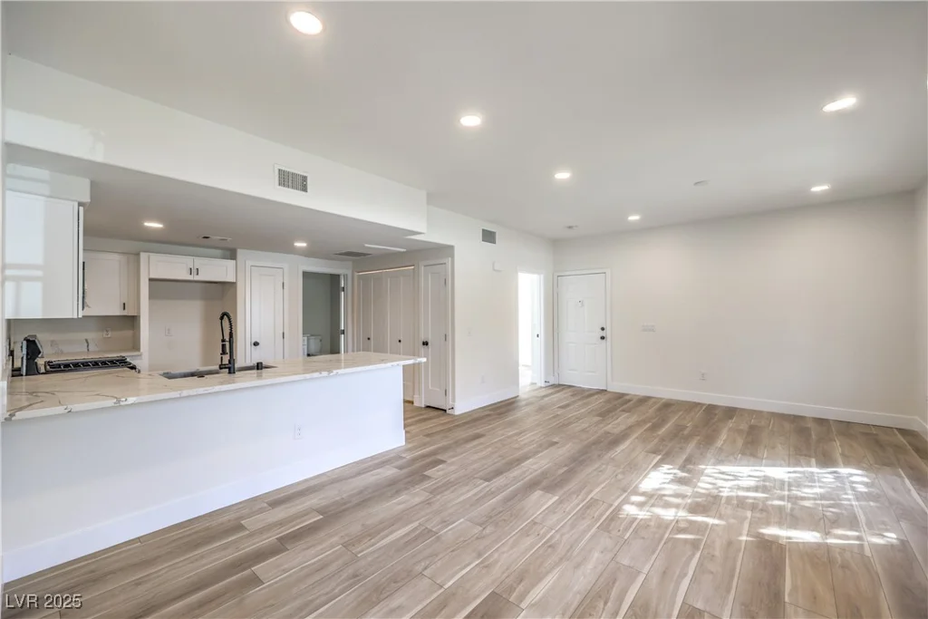 9303 Gilcrease, Las Vegas, NV 89149