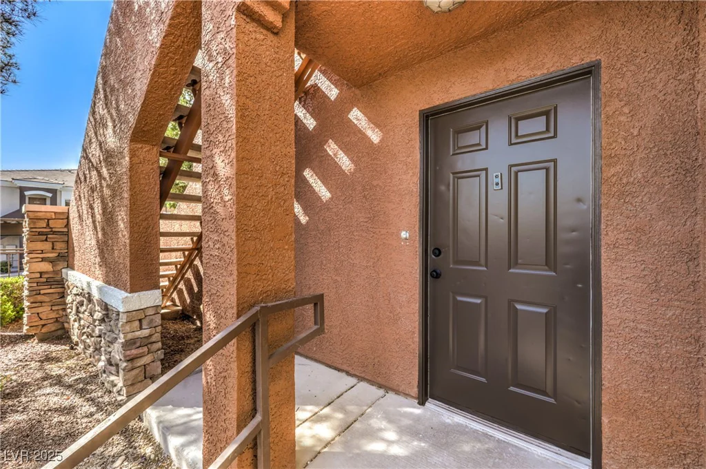 9303 Gilcrease, Las Vegas, NV 89149