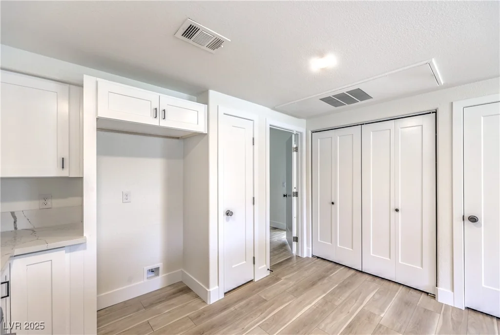 9303 Gilcrease, Las Vegas, NV 89149
