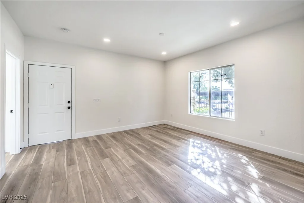 9303 Gilcrease, Las Vegas, NV 89149