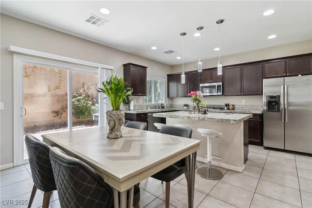 6731 Sumatra, Las Vegas, NV 89166