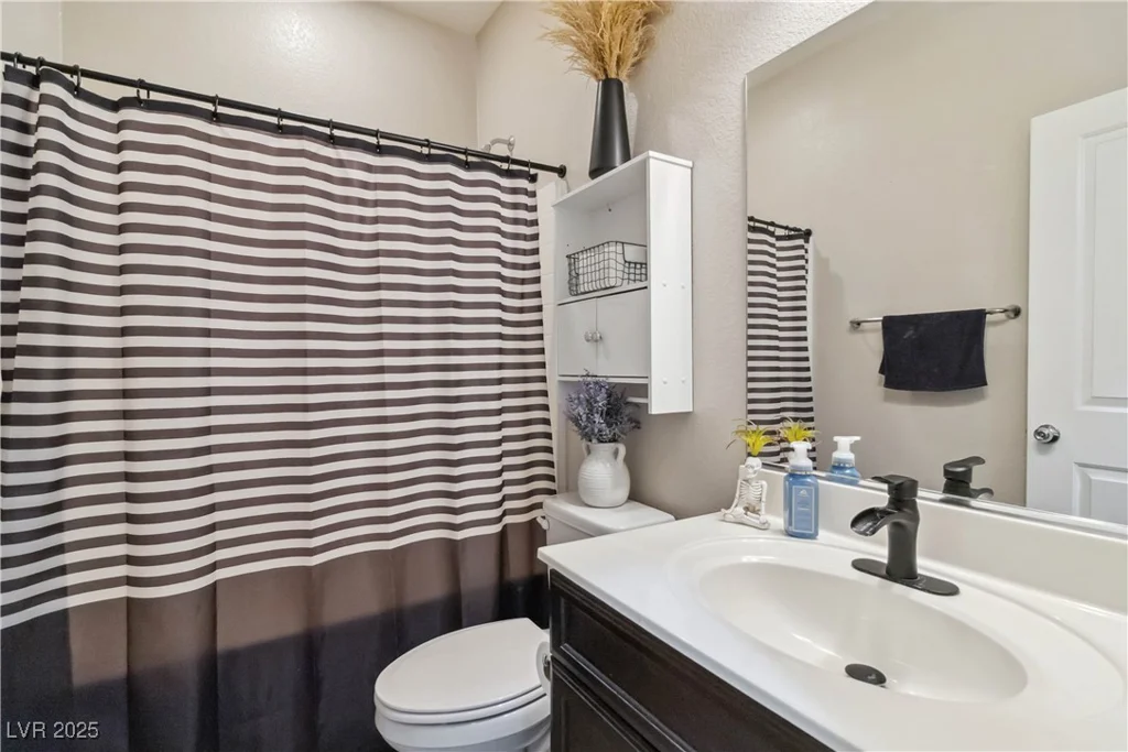 6731 Sumatra, Las Vegas, NV 89166