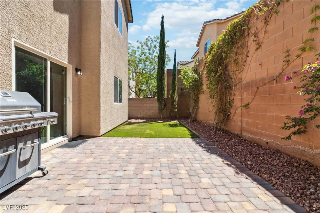 6731 Sumatra, Las Vegas, NV 89166