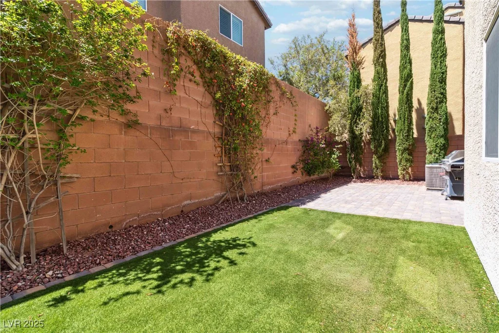 6731 Sumatra, Las Vegas, NV 89166