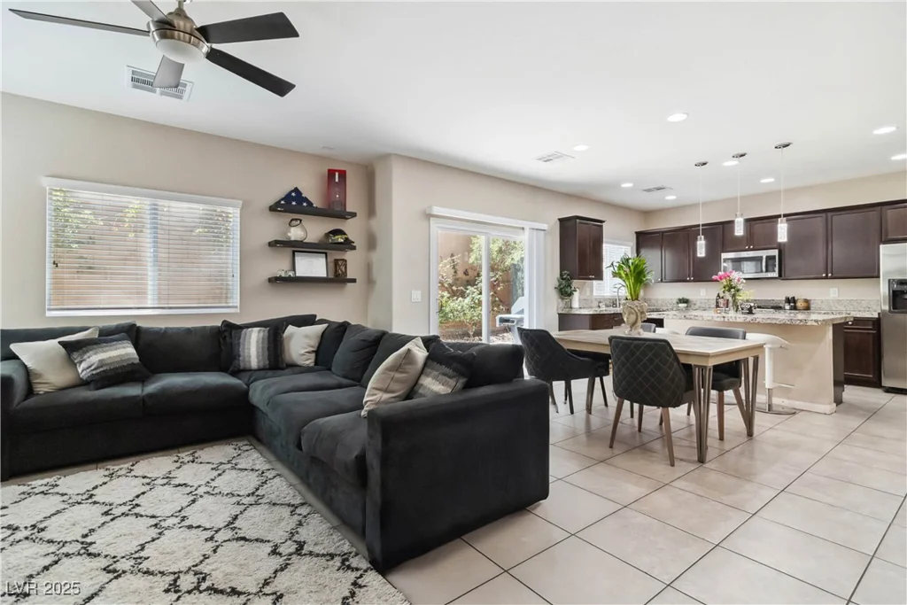 6731 Sumatra, Las Vegas, NV 89166