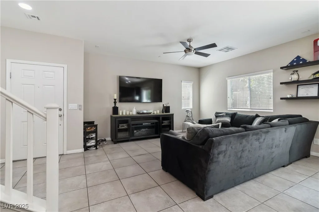 6731 Sumatra, Las Vegas, NV 89166