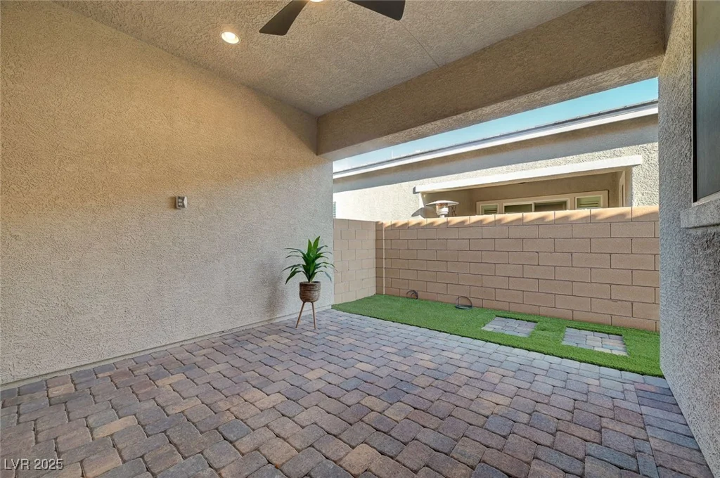 10251 Tiger Milkweed, Las Vegas, NV 89141