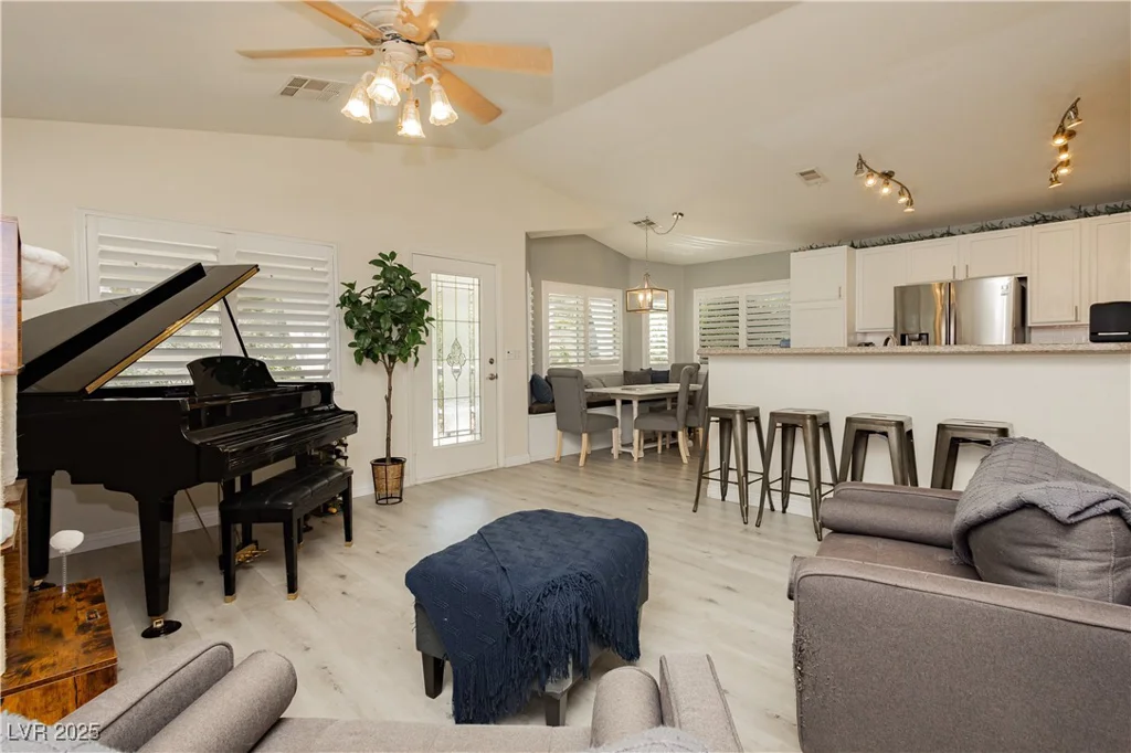 504 Painted Cloud, Las Vegas, NV 89144