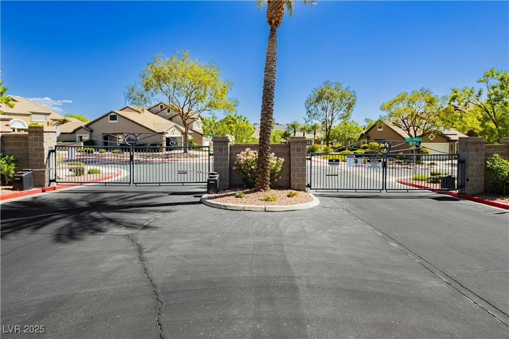 504 Painted Cloud, Las Vegas, NV 89144
