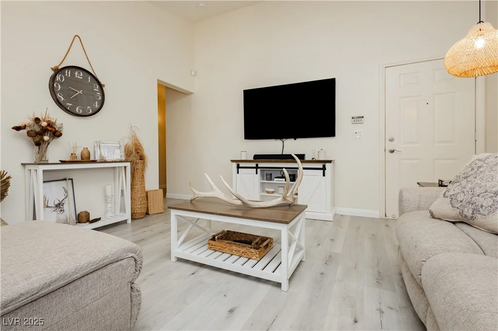 504 Painted Cloud, Las Vegas, NV 89144