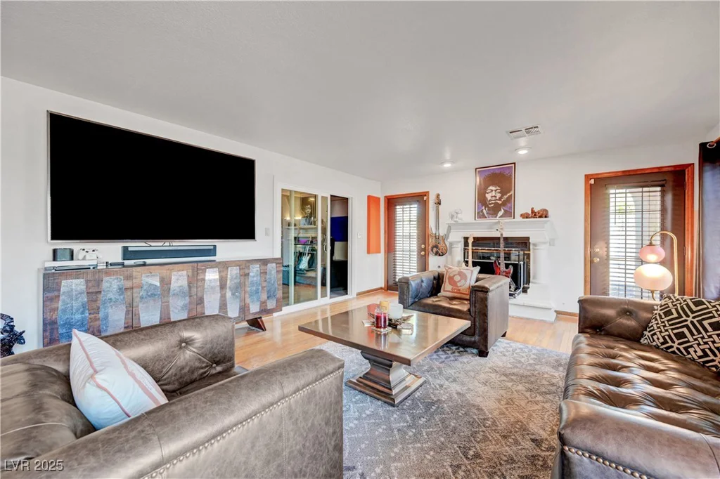 2771 Buffalo, Las Vegas, NV 89117