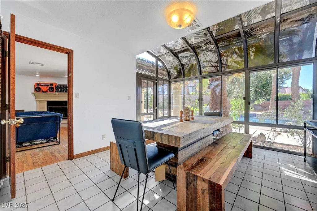 2771 Buffalo, Las Vegas, NV 89117
