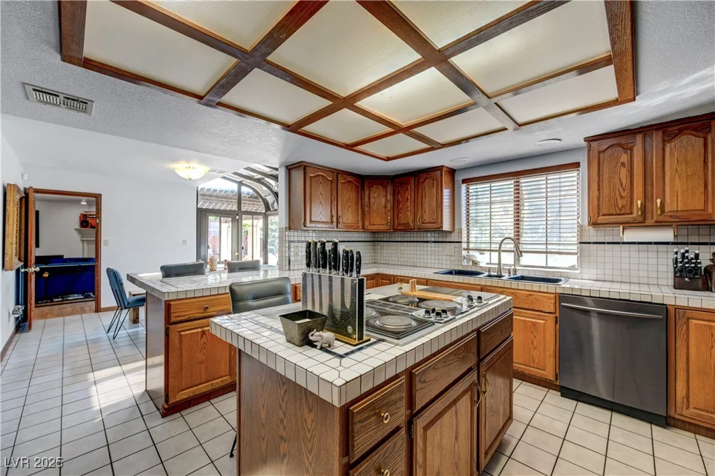 2771 Buffalo, Las Vegas, NV 89117