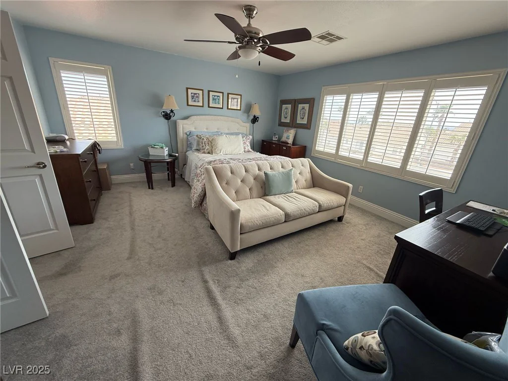 10071 Lemon Valley, Las Vegas, NV 89147