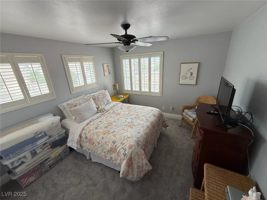 10071 Lemon Valley, Las Vegas, NV 89147