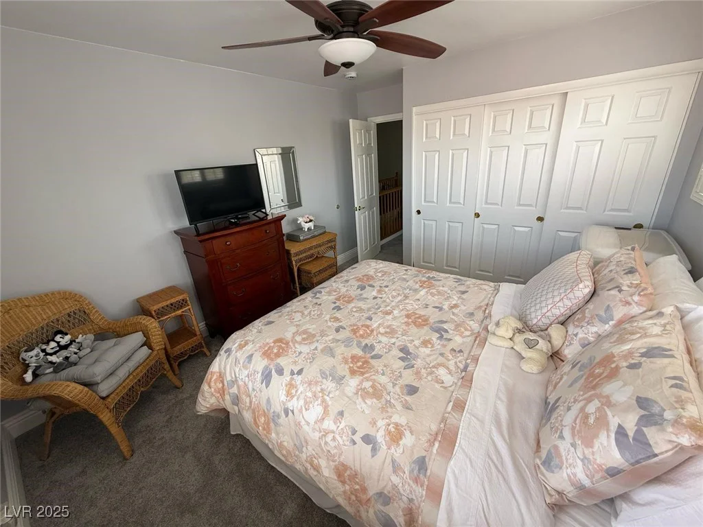 10071 Lemon Valley, Las Vegas, NV 89147
