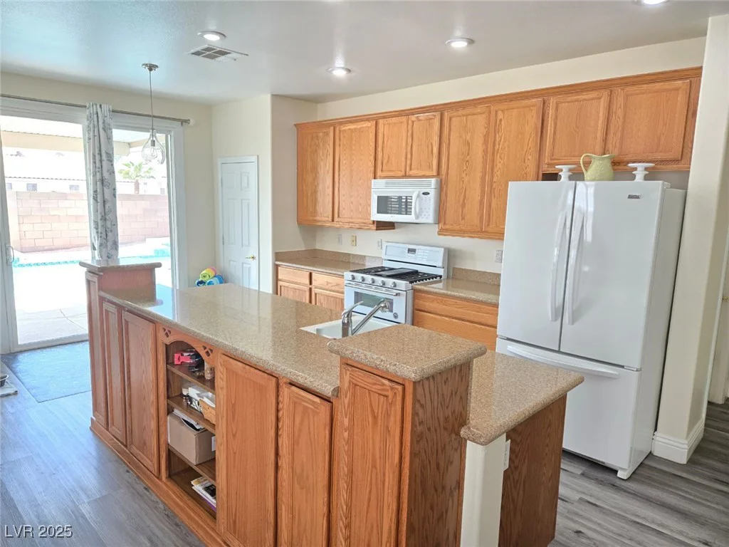 10071 Lemon Valley, Las Vegas, NV 89147
