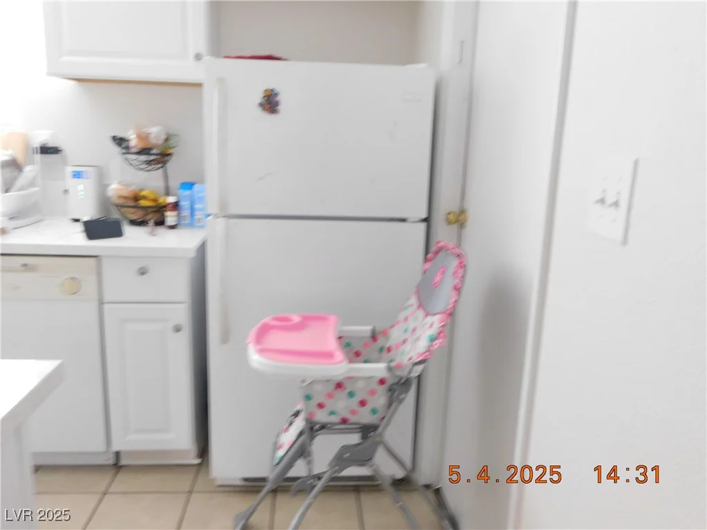 4663 Sand Creek, Las Vegas, NV 89103